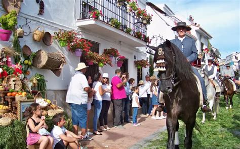 chica estepona